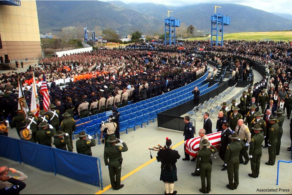 etnews deputy a fallen hero san manuel amphitheater seating charts