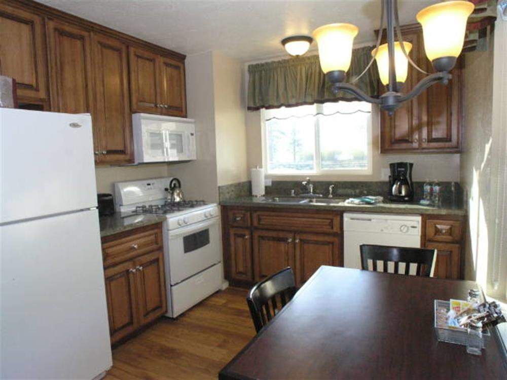 Bay Meadows Resort 27