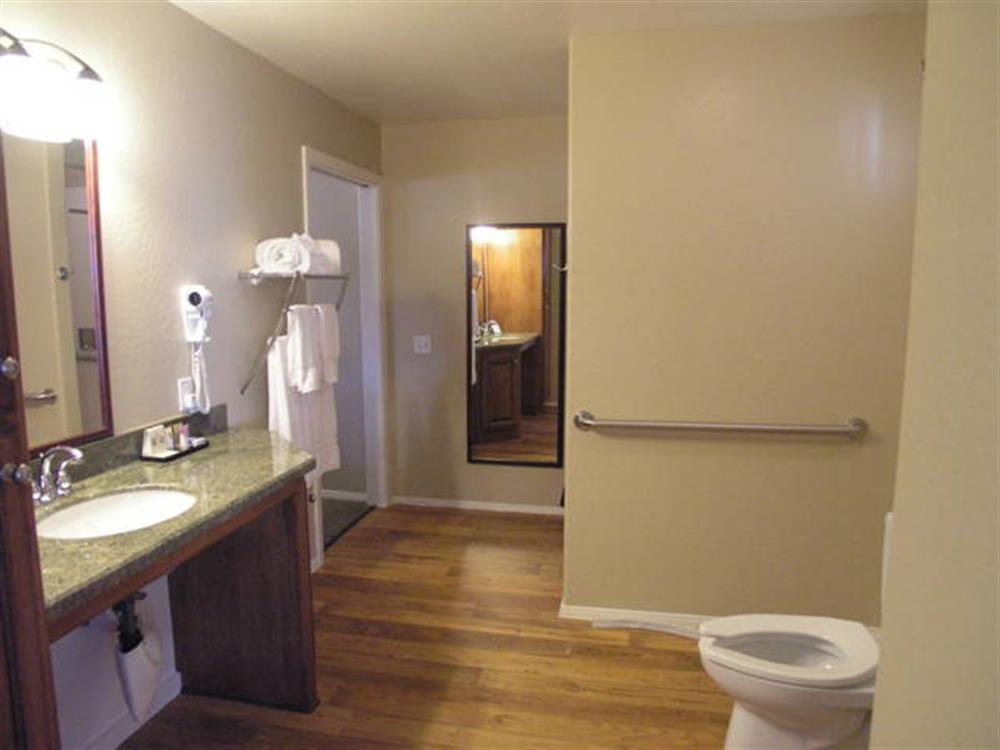 Bay Meadows Resort 7