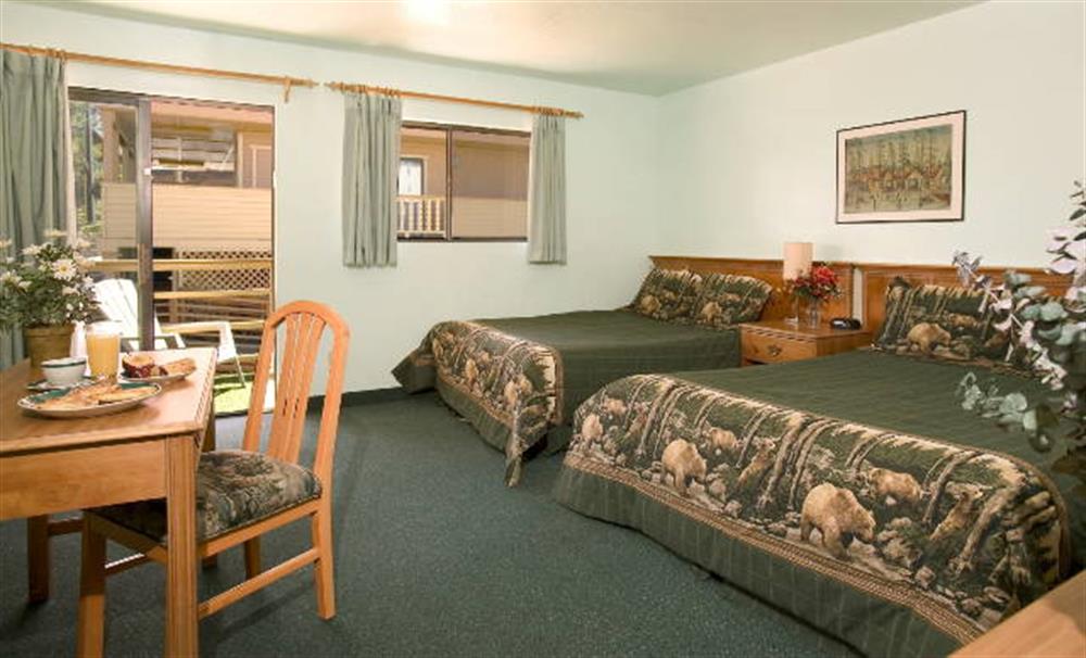 Big Bear Lakefront Lodge 6