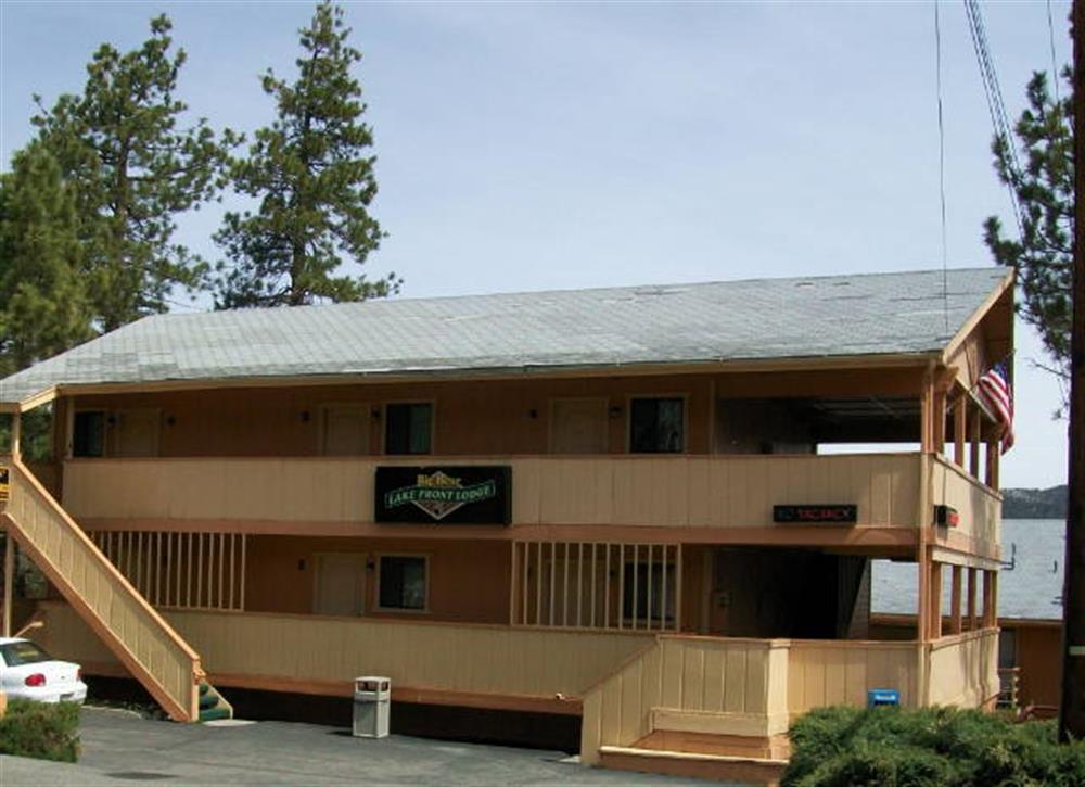 Big Bear Lakefront Lodge 7
