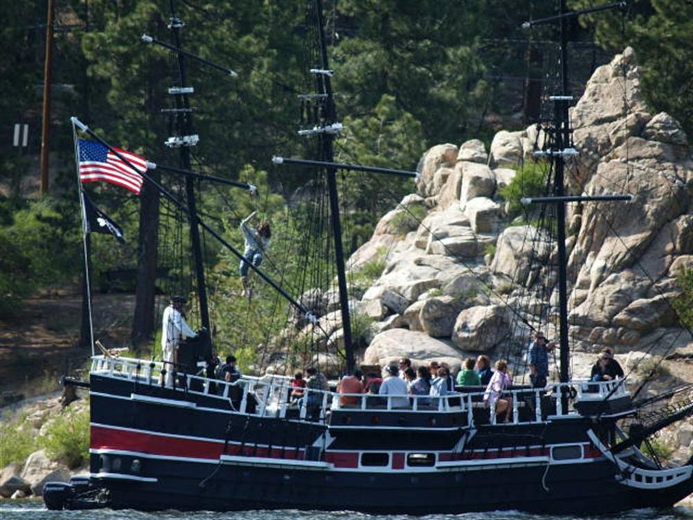 Big Bear Pirate Ship 6