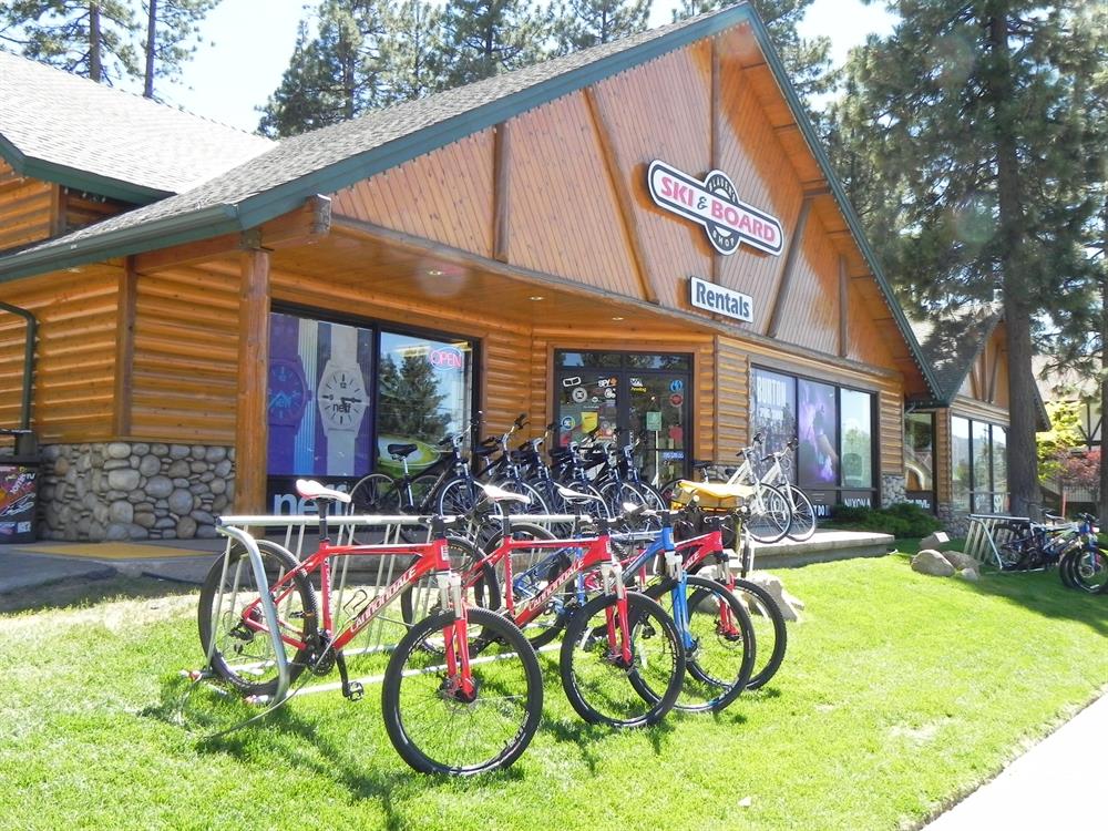 Blauer Ski & Board Rentals Big Bear