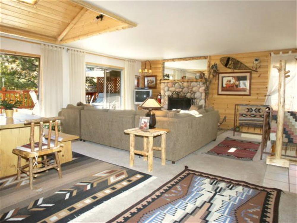 Celebrity Mountain Vacation Rentals 10