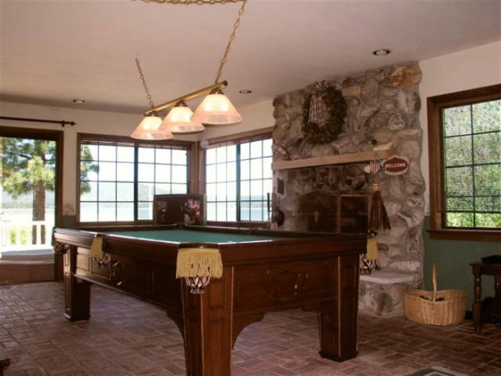 Celebrity Mountain Vacation Rentals 14
