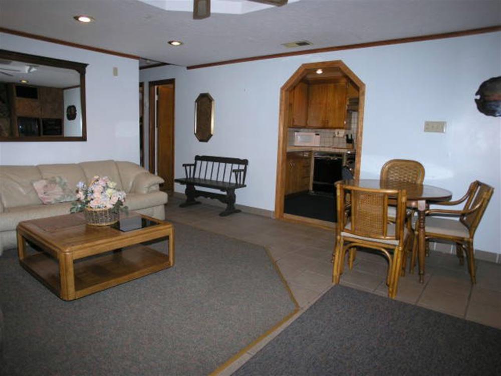 Creek Runner's Lodge 10