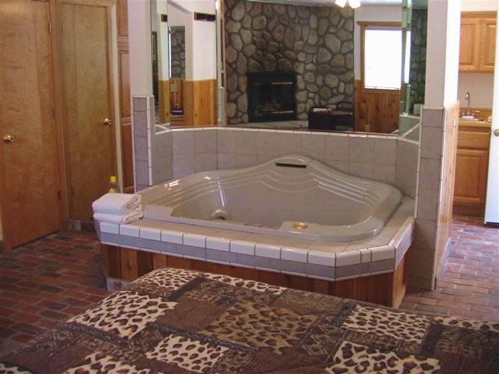 Creek Runner's Lodge 12