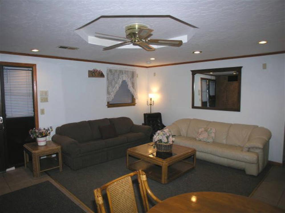Creek Runner's Lodge 8