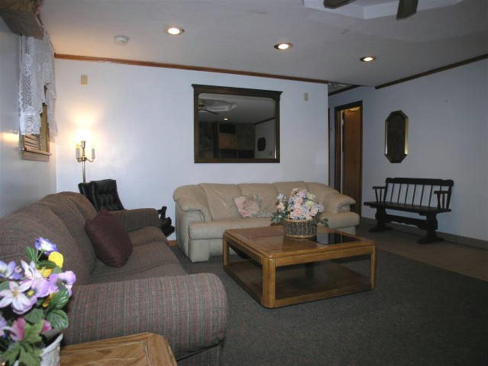 Creek Runner's Lodge 9
