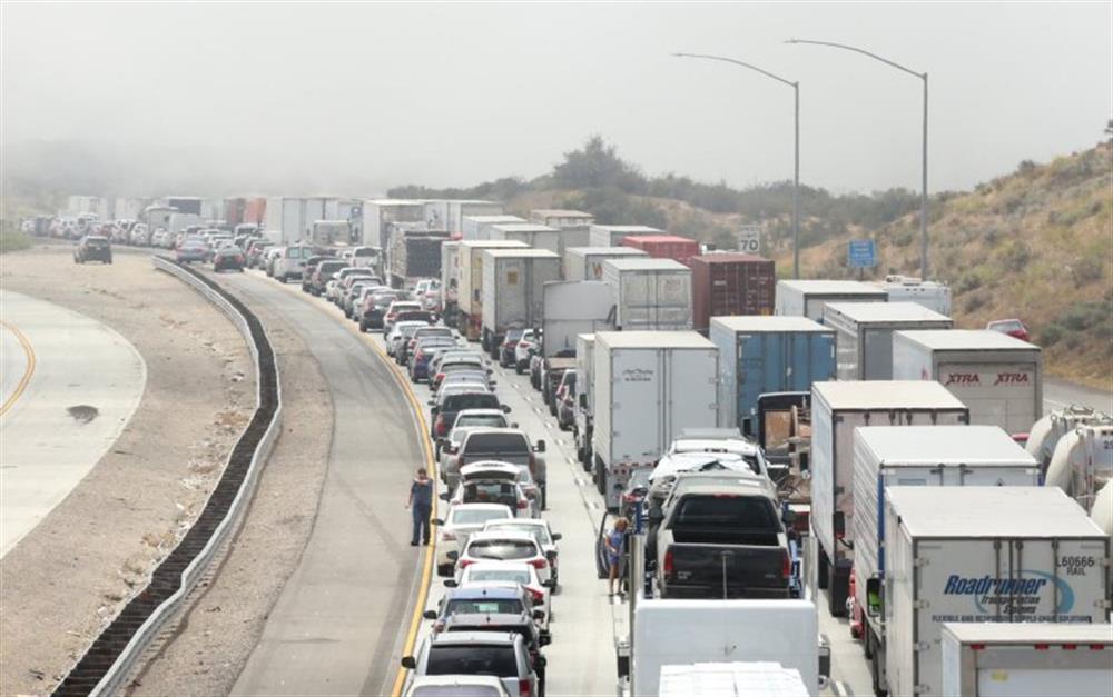 Caltrans cajon I15 fog 053018