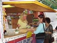 Ice_Cream_Safari_2013_Cashier_volunteer[1]