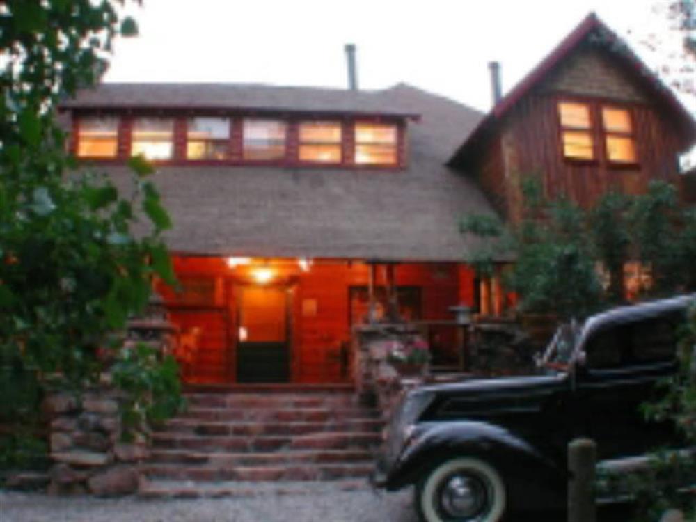 Gold Mountain Manor Bed and Breakfast