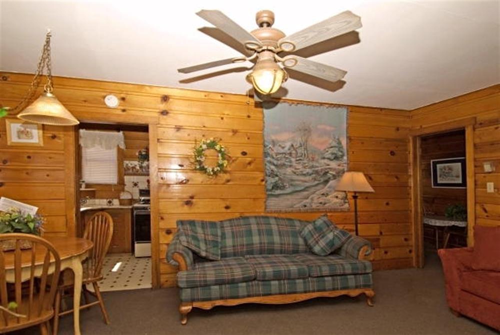 Golden Bear Cottages 12