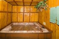 Golden Bear Cottages 13