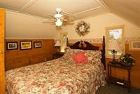 Golden Bear Cottages 20