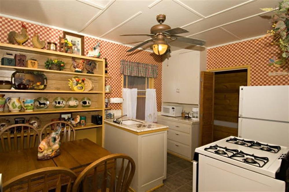 Golden Bear Cottages 4