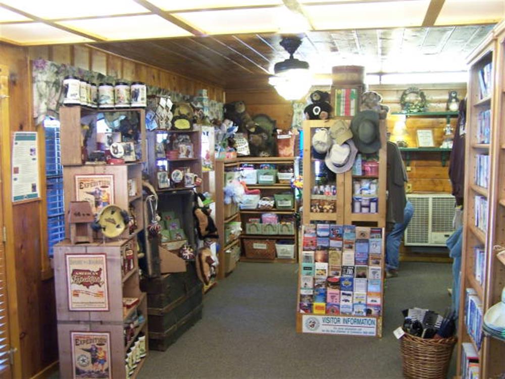 Golden Bear Cottages 9