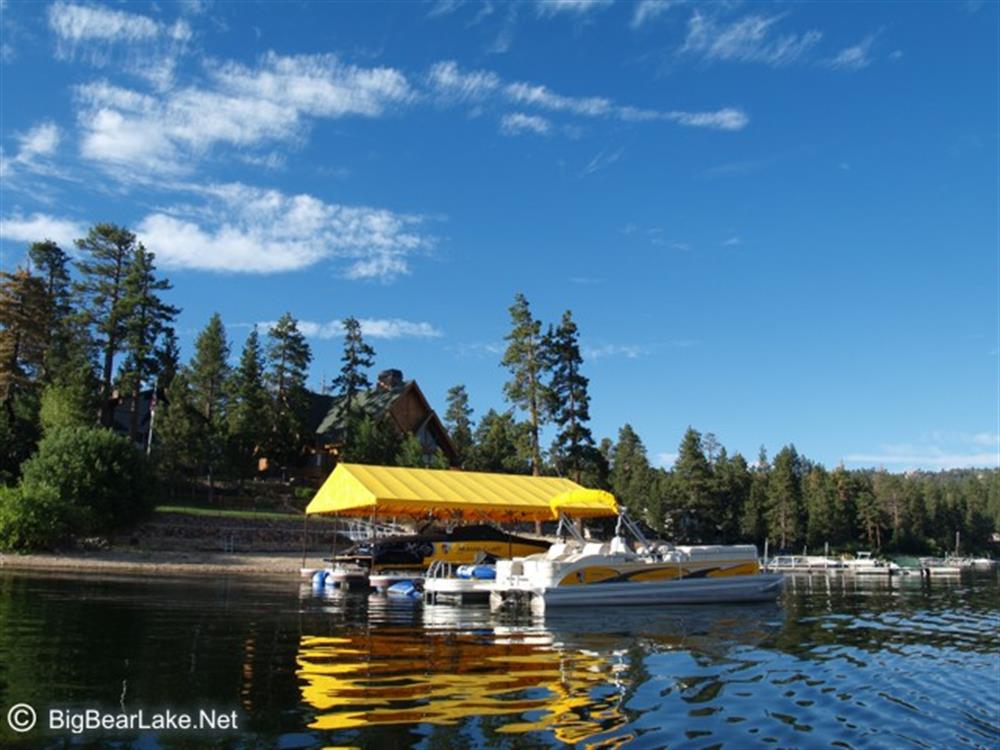 Beautiful homes off Waterview Dr Big Bear Lake