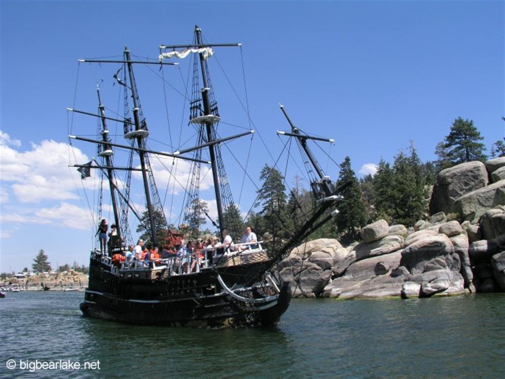 Big Bear Pirate Boat from Holloways Marina