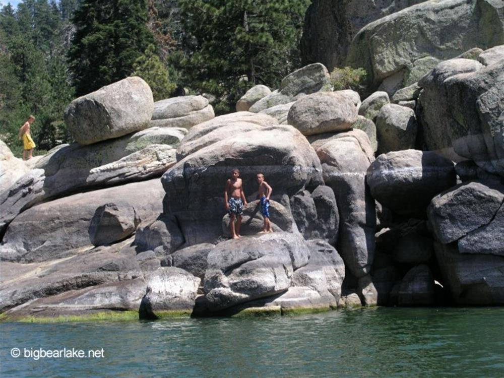 Having fun on the boulders