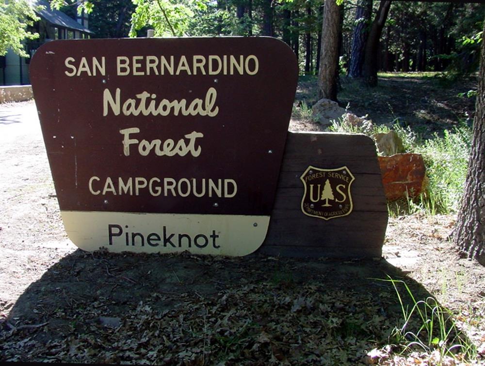Pine-Knot-Campground-sign