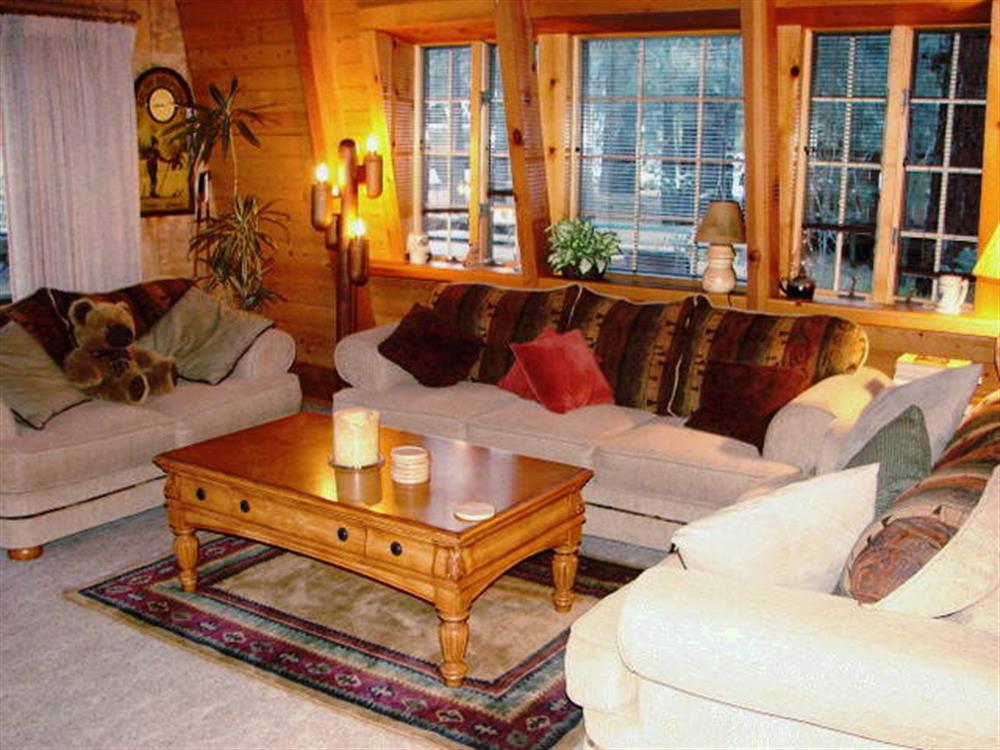 Celebrity Mountain Vacation Rentals 12