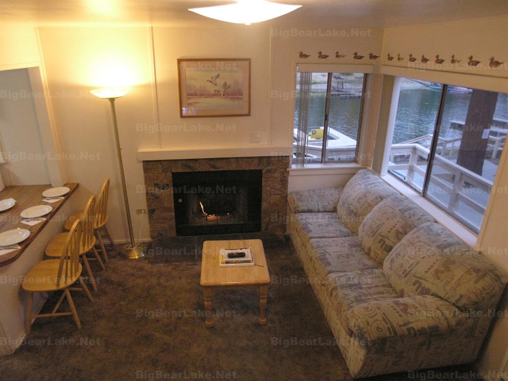 Living Rm lake view